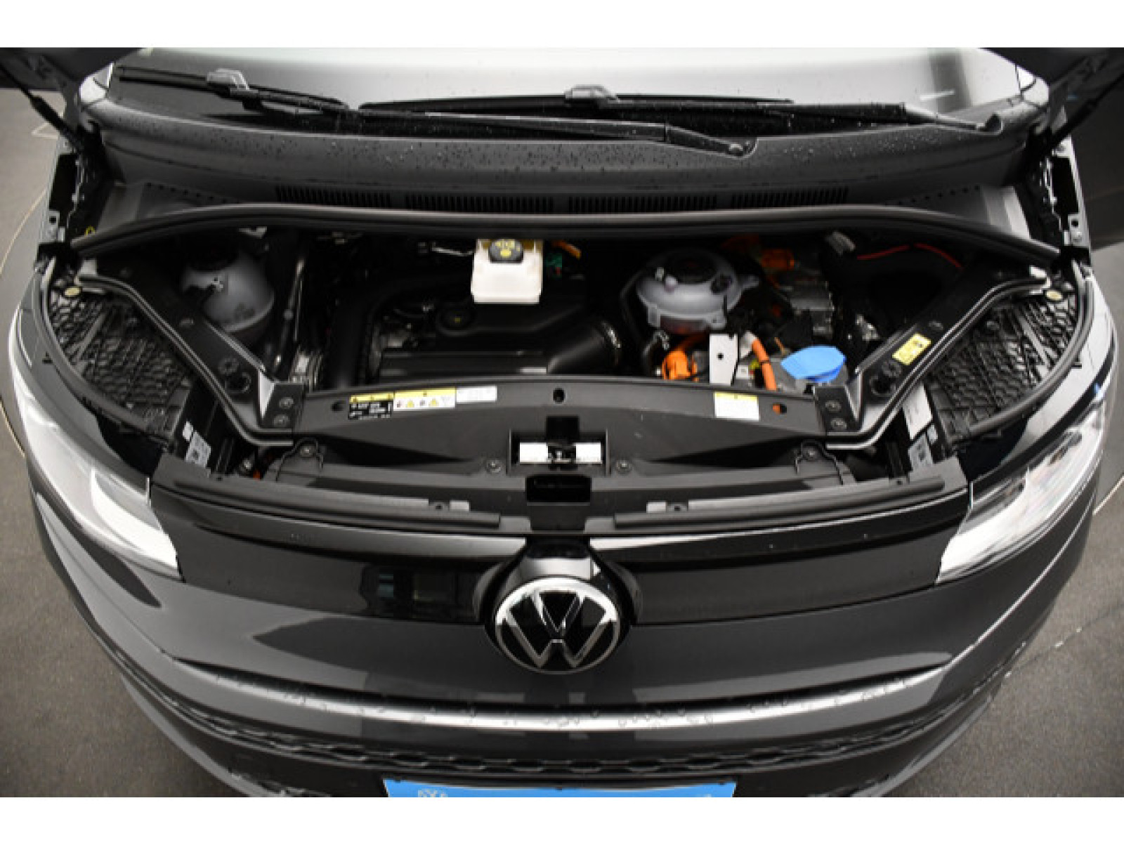 Volkswagen - California_13