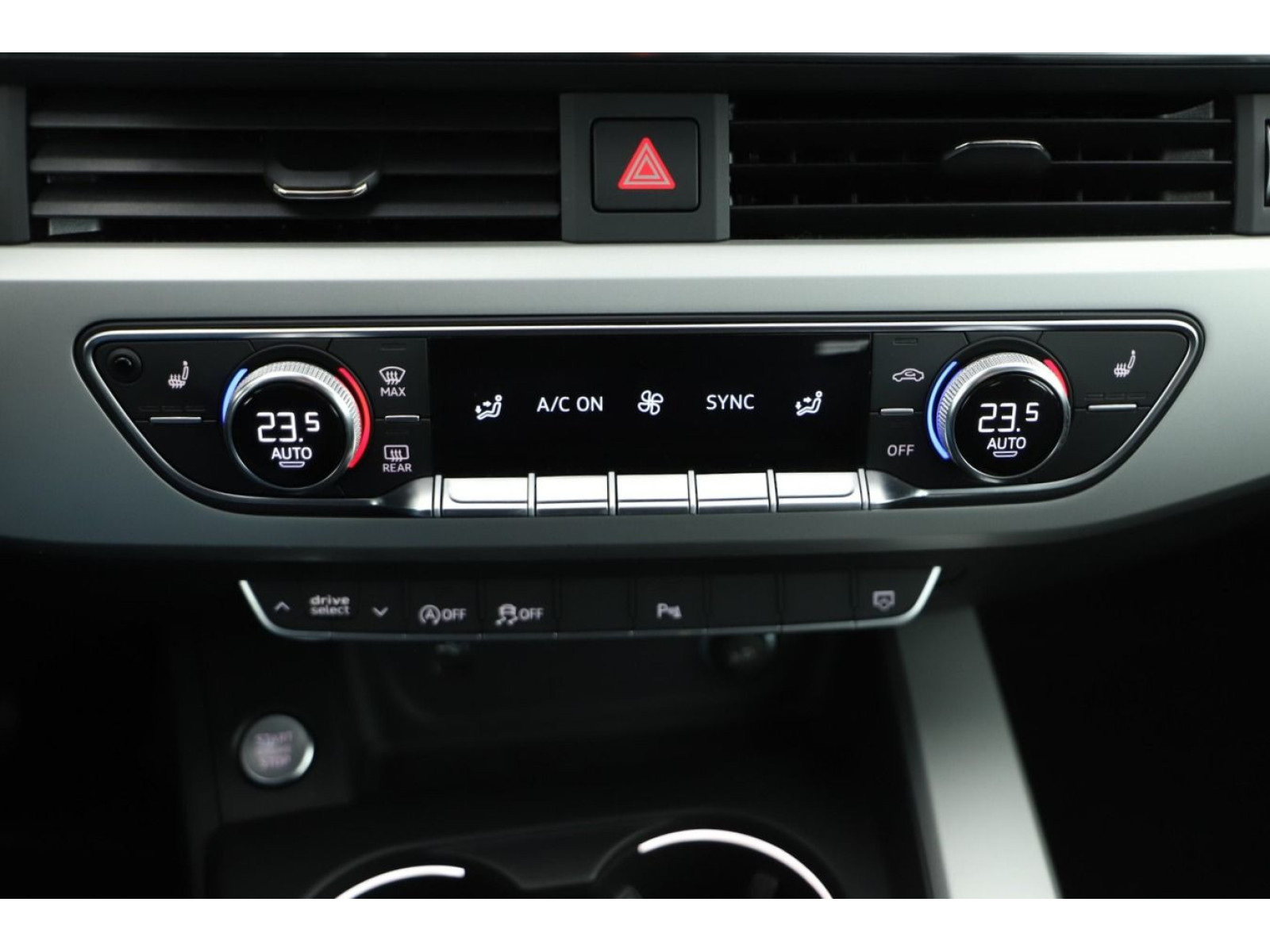 Audi - A4 Avant_12