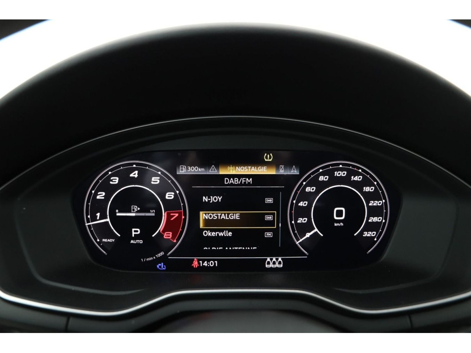 Audi - RS 4 Avant_11