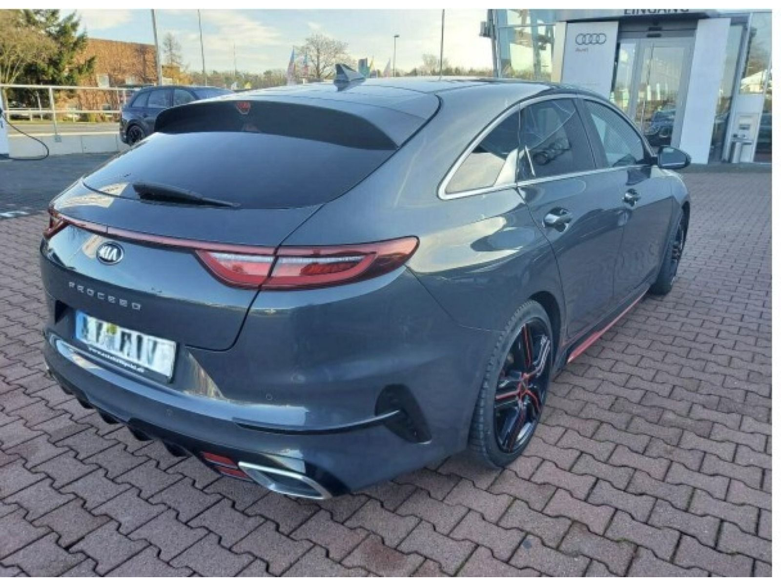 diagonalansicht-hinten-aussen