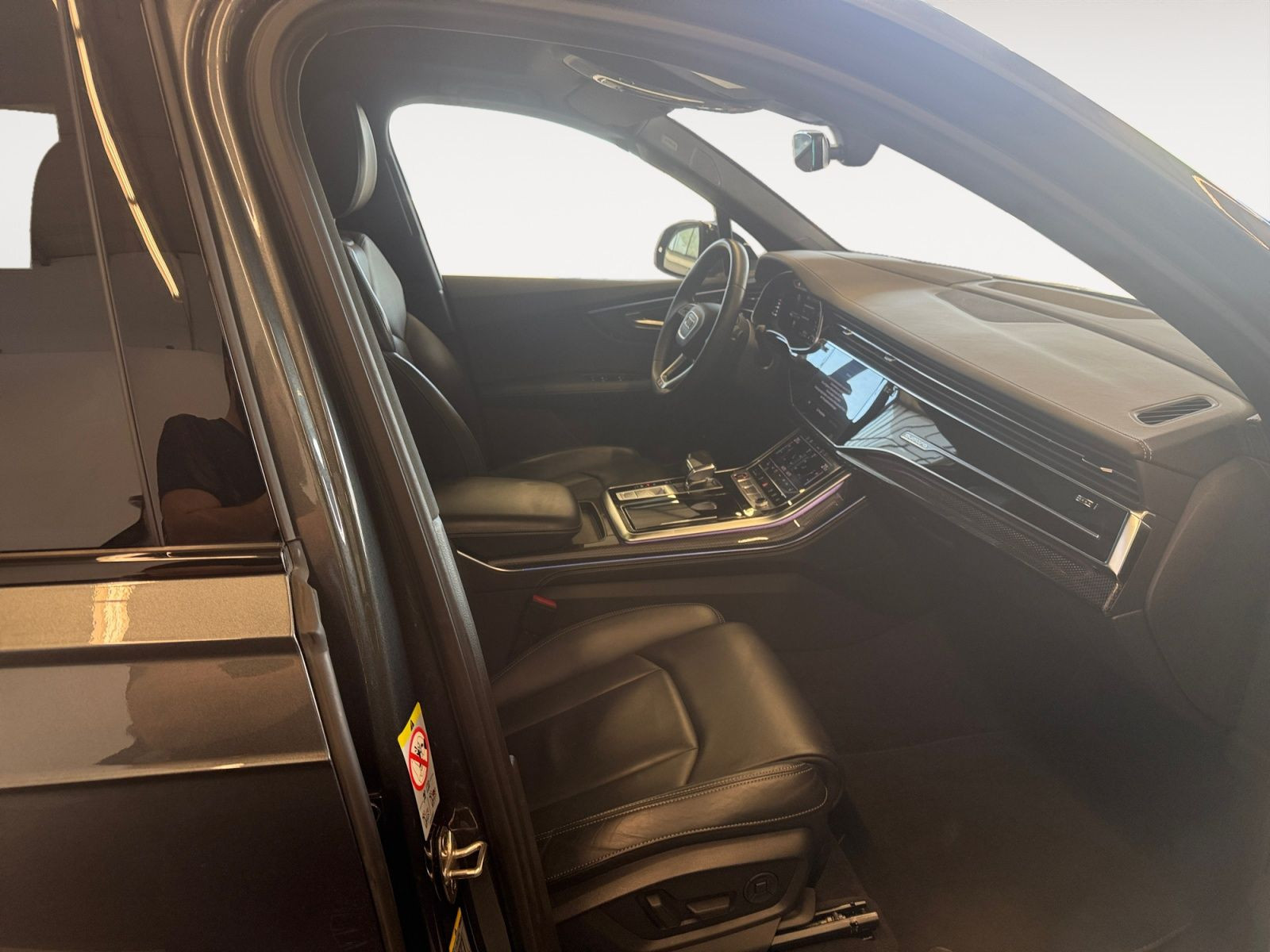 Audi - SQ7_16