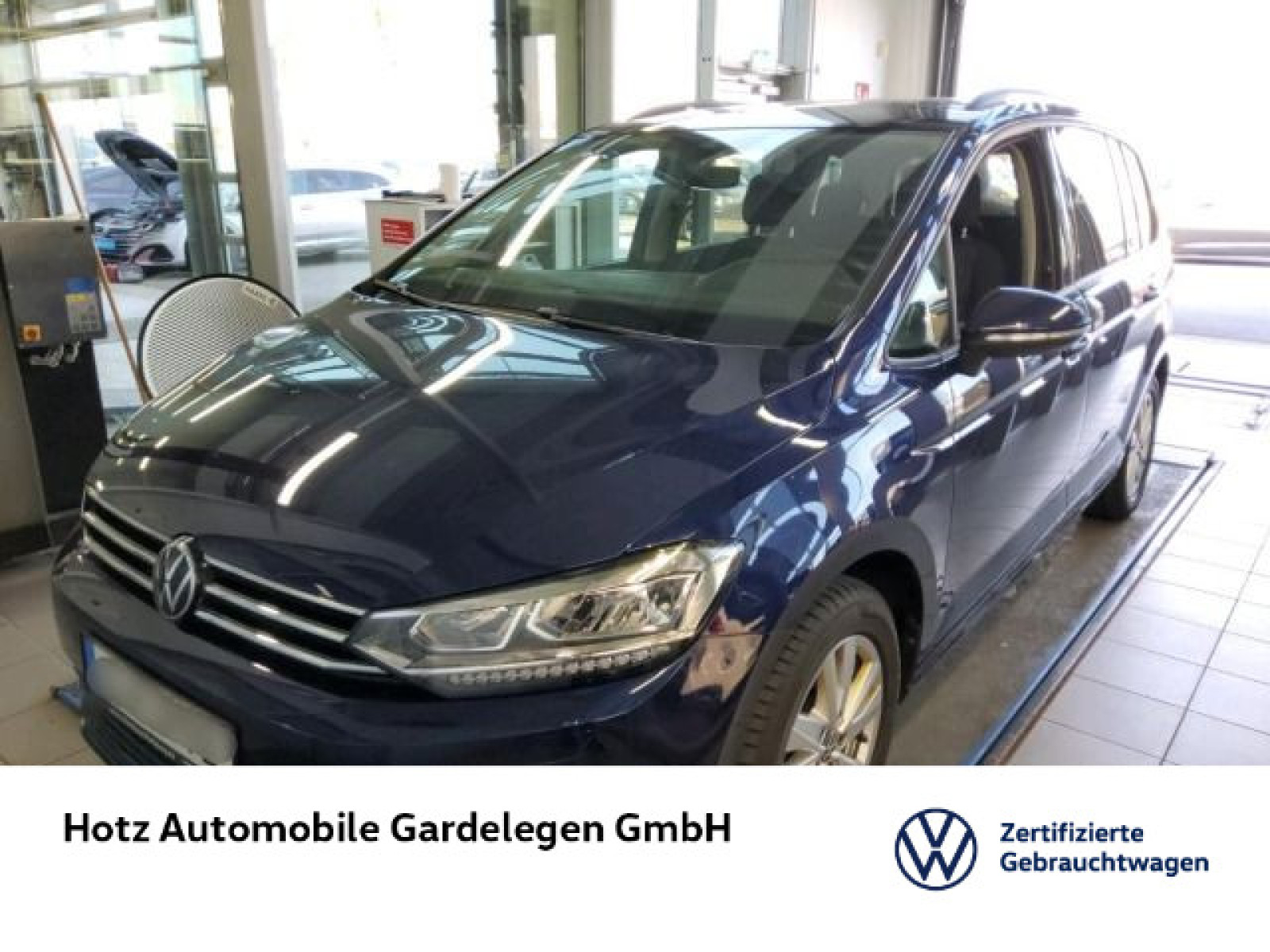 Volkswagen - Touran_1