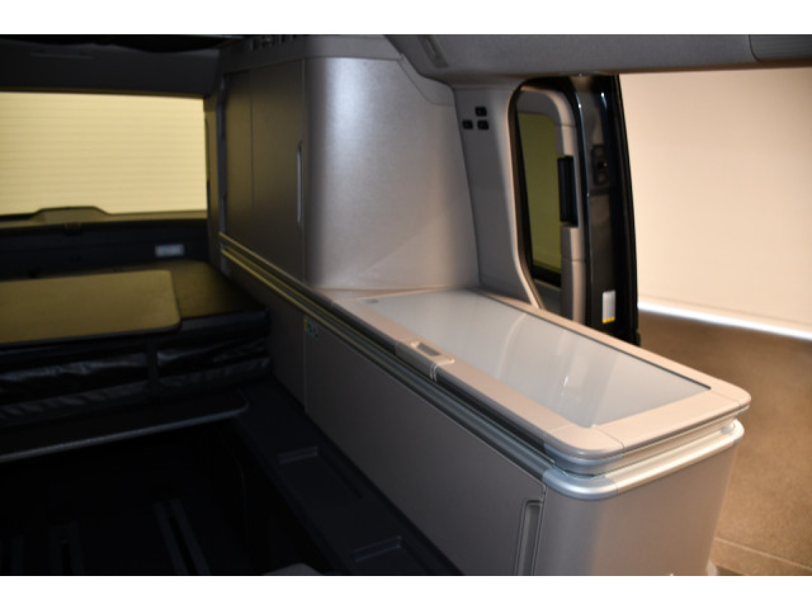 Volkswagen - California_14