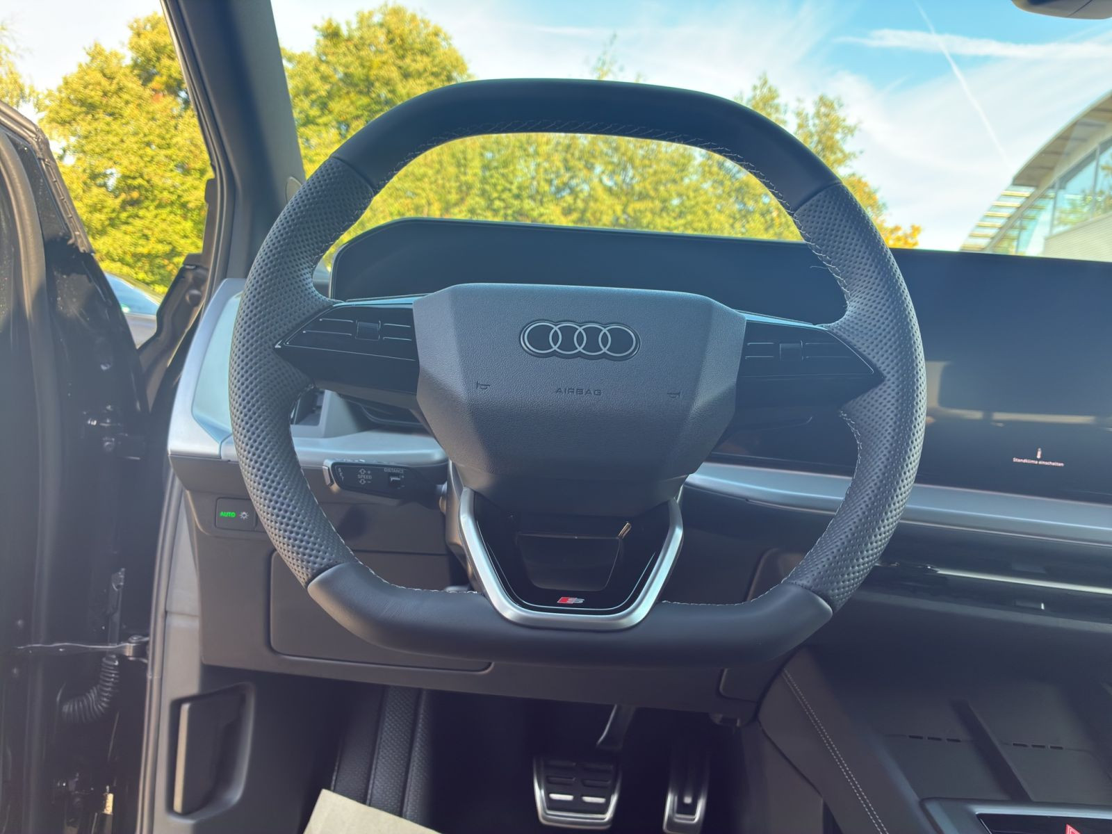 Audi - Q4 Sportback e-tron_10