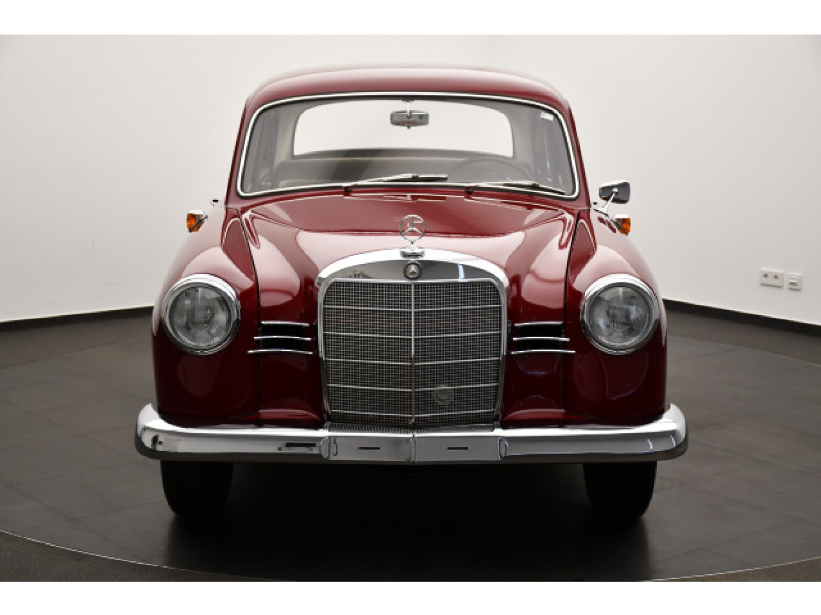Mercedes-Benz - 190_25