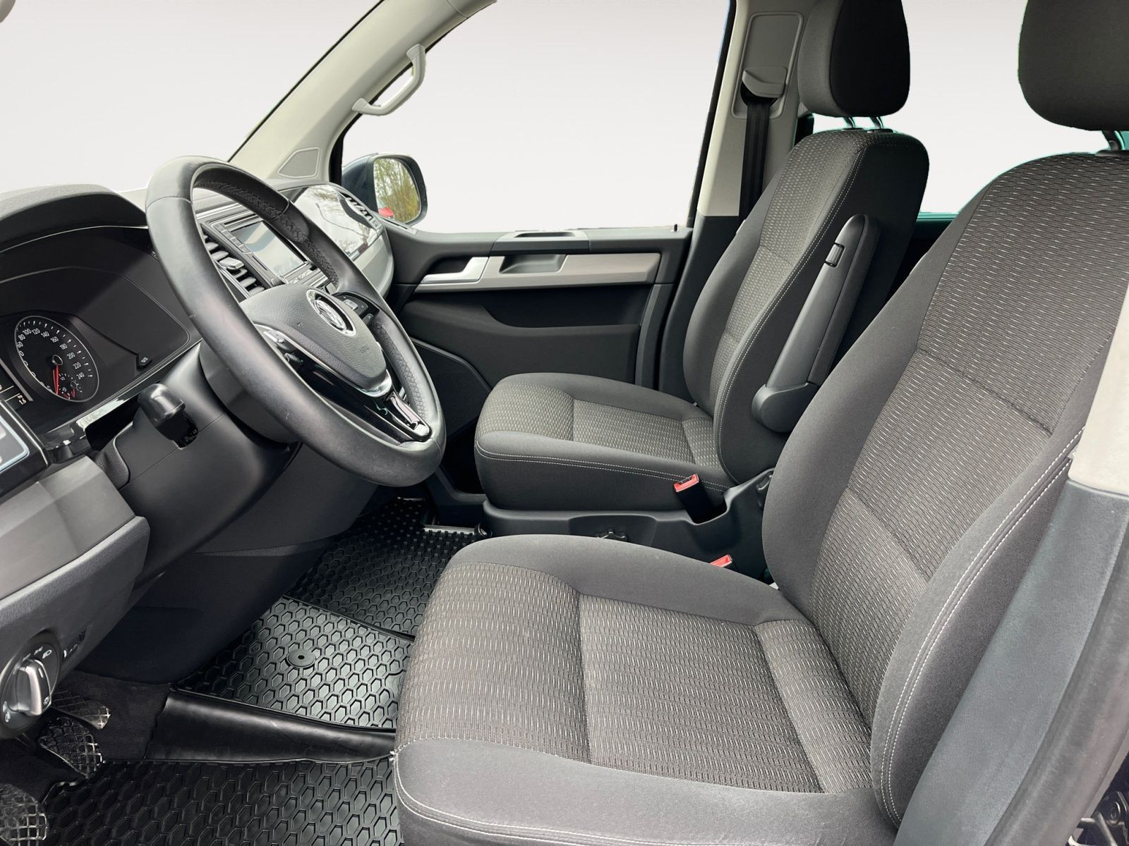 Volkswagen - T6 Multivan_10