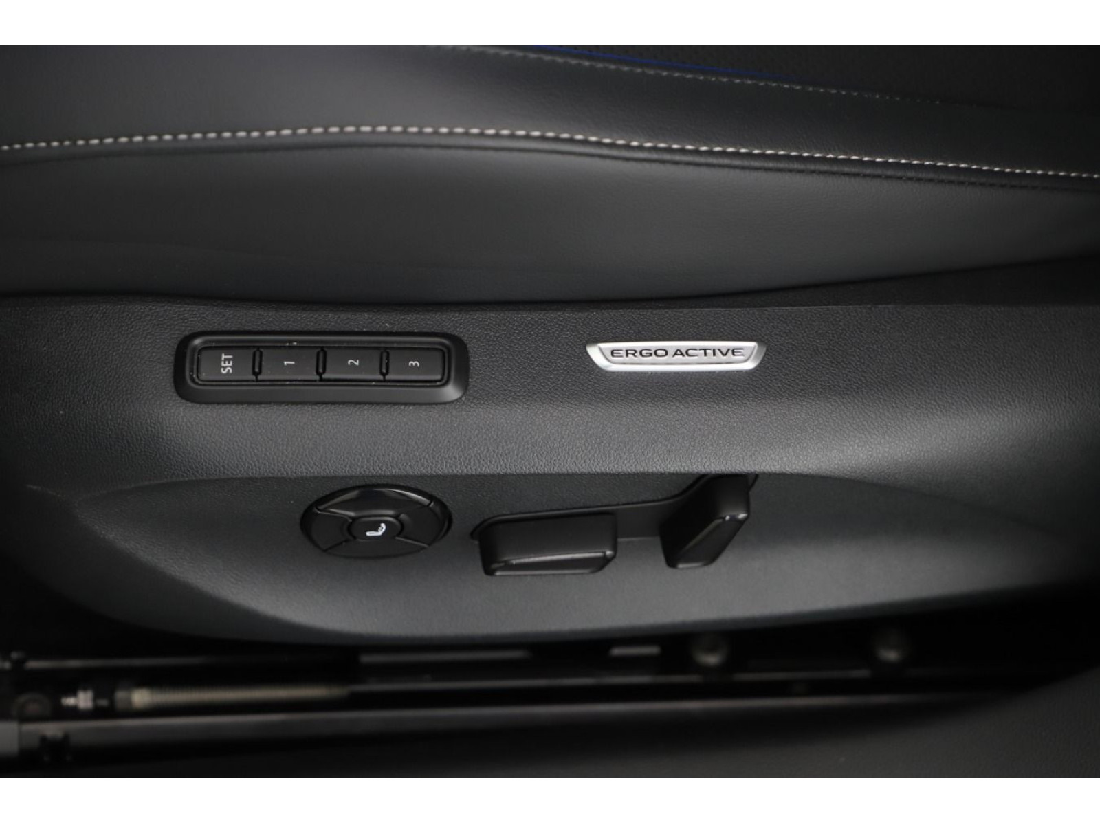 Volkswagen - Passat Variant_8