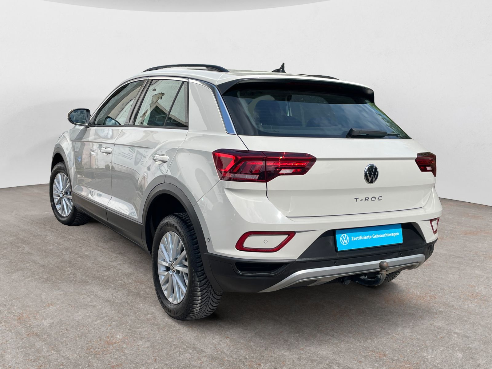 Volkswagen - T-Roc_4