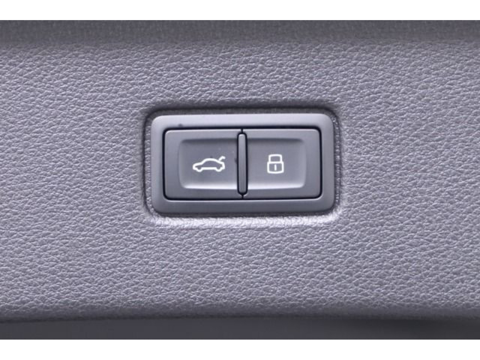 Audi - Q7_18