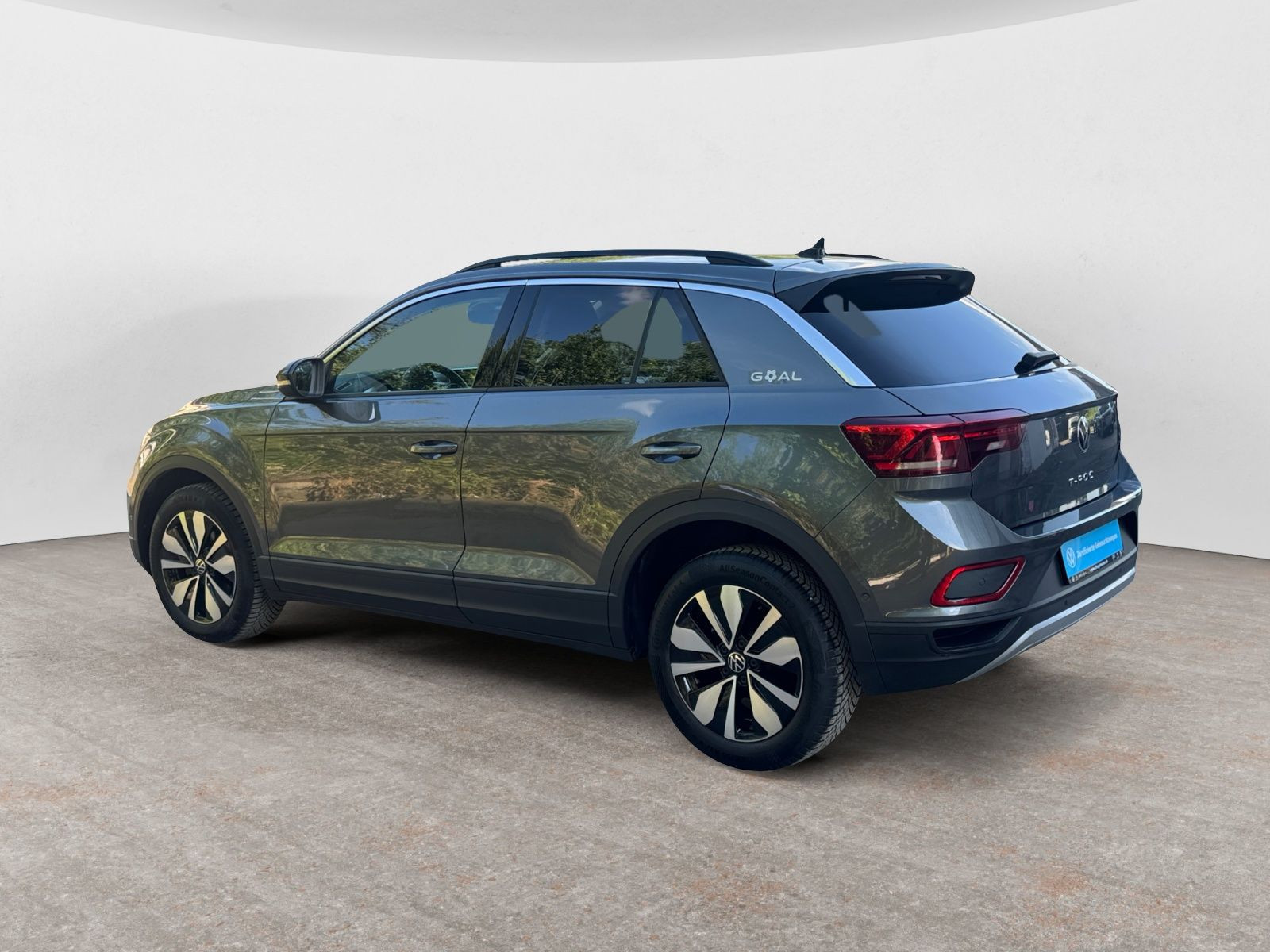 Volkswagen - T-Roc_4