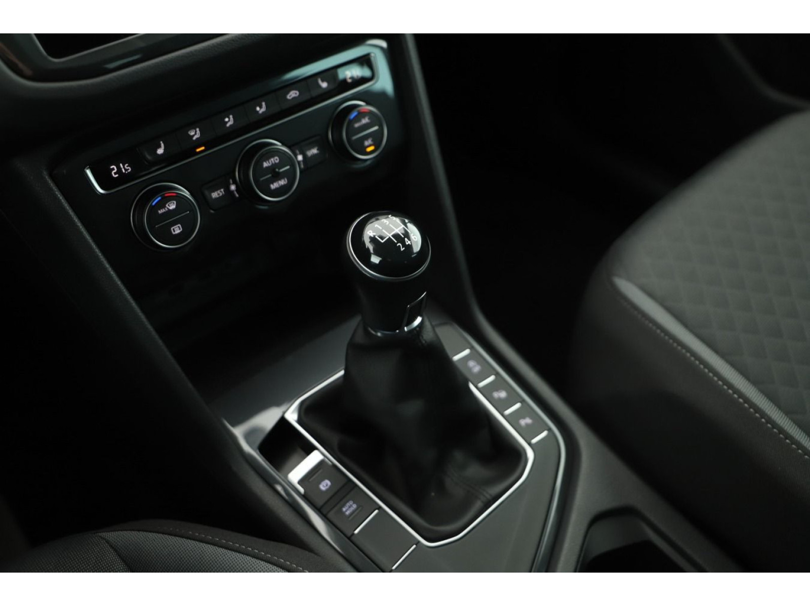 Volkswagen - Tiguan_13