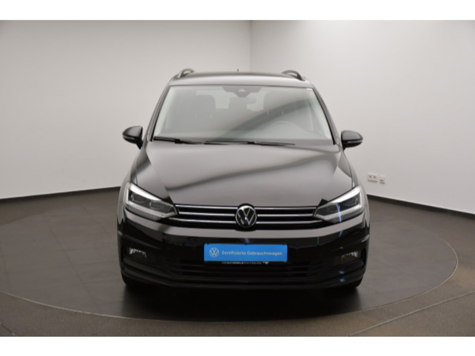 Volkswagen - Touran_19