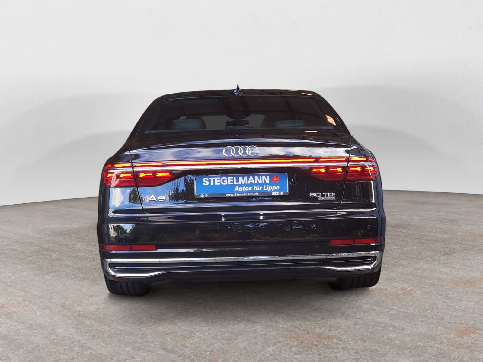 Audi - A8_5