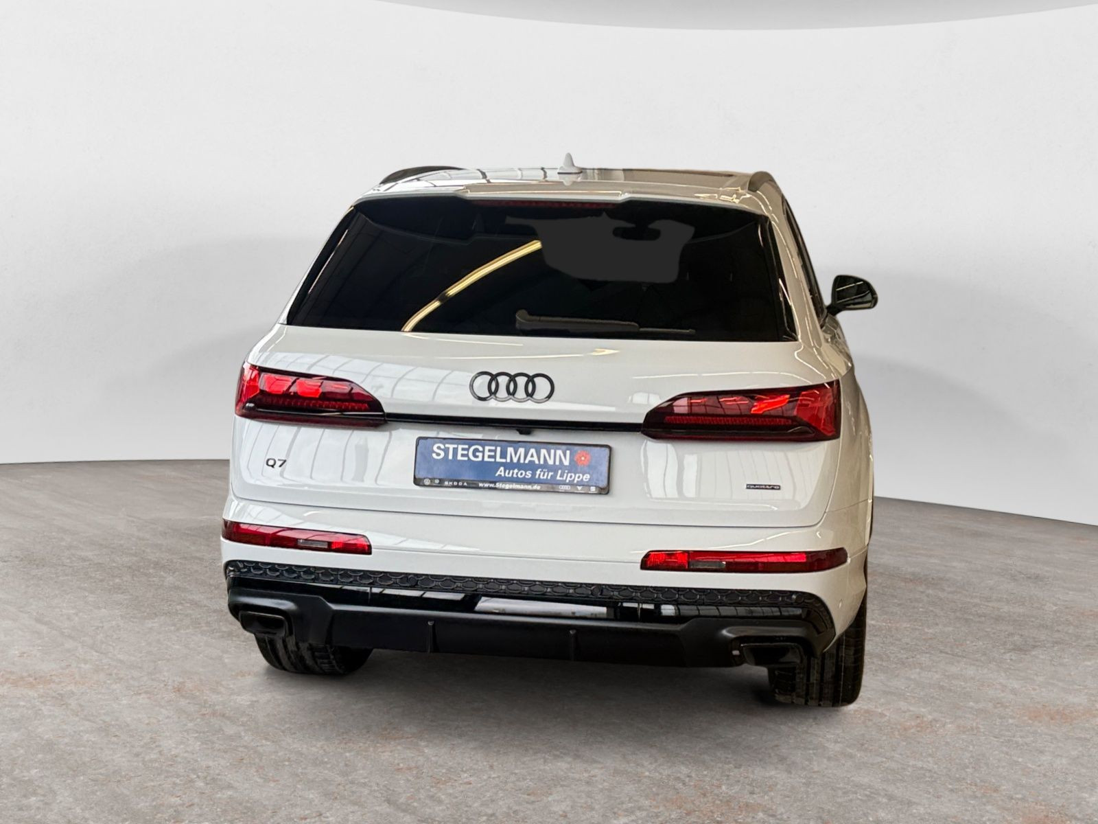 Audi - Q7_5