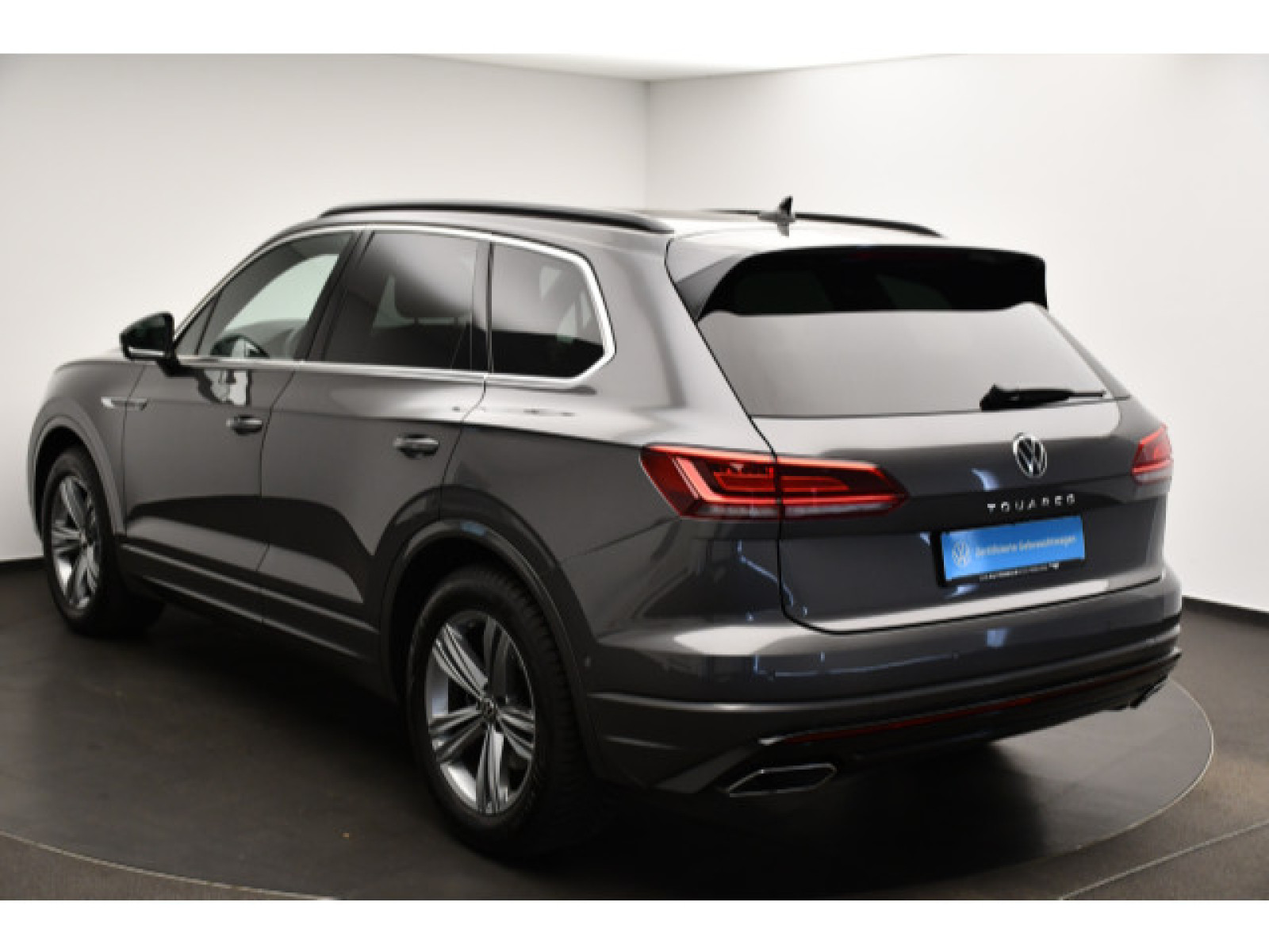Volkswagen - Touareg_16