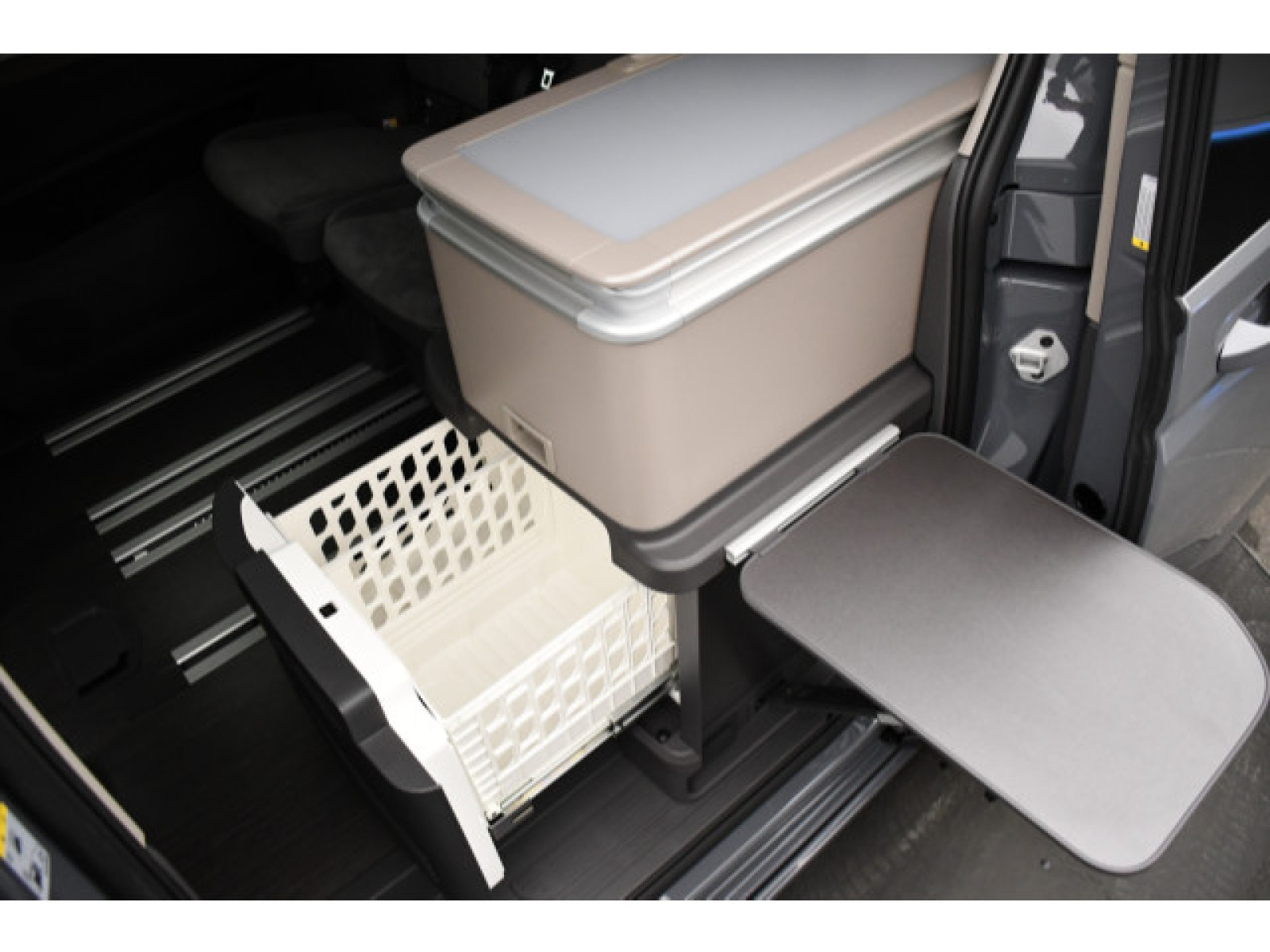 Volkswagen - California_10