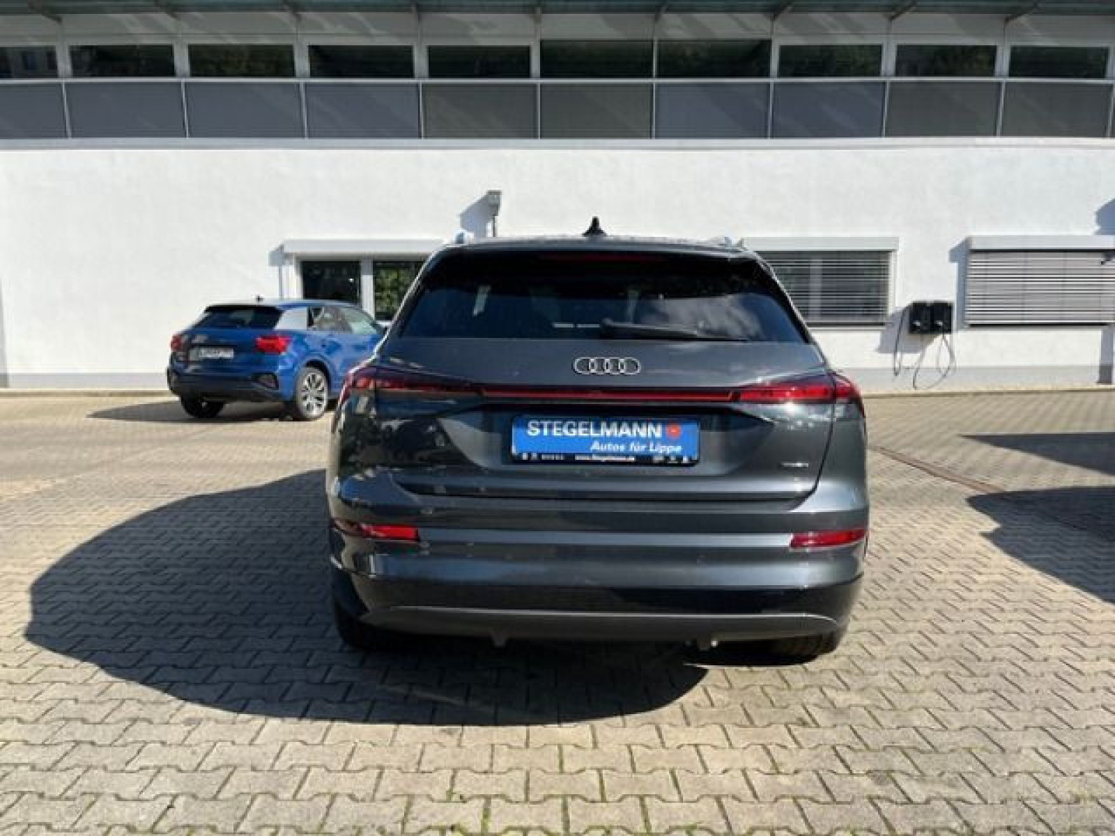Audi - Q4 e-tron_6