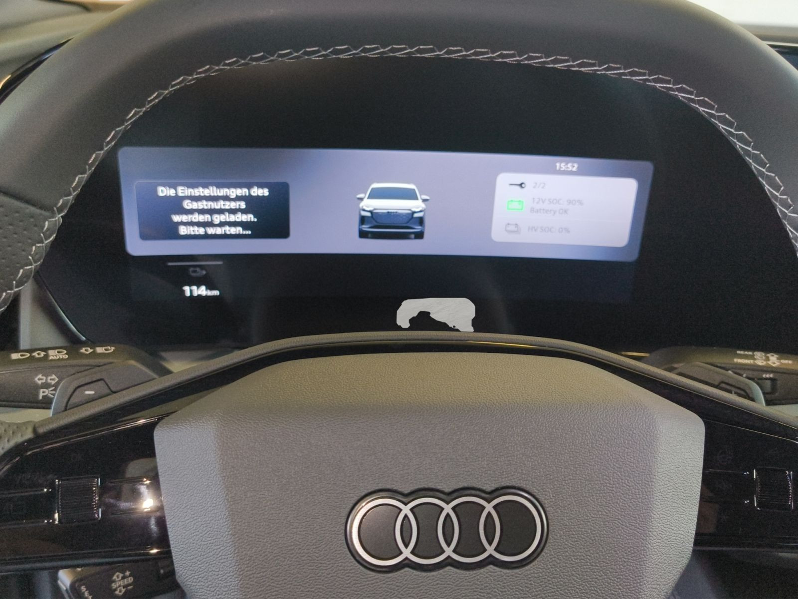 Audi - Q4 e-tron_12