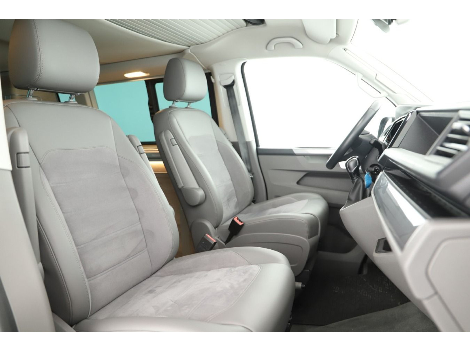 Volkswagen - T6.1 California_12