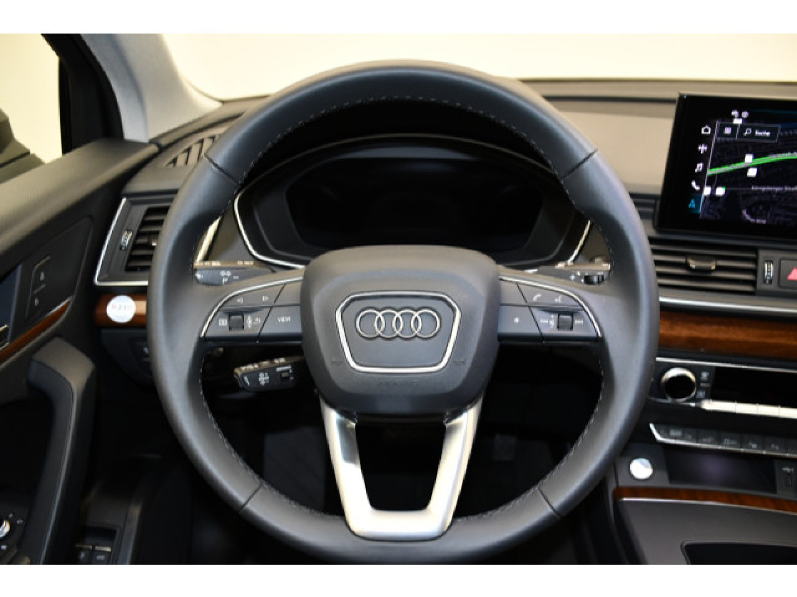 Audi - Q5_6