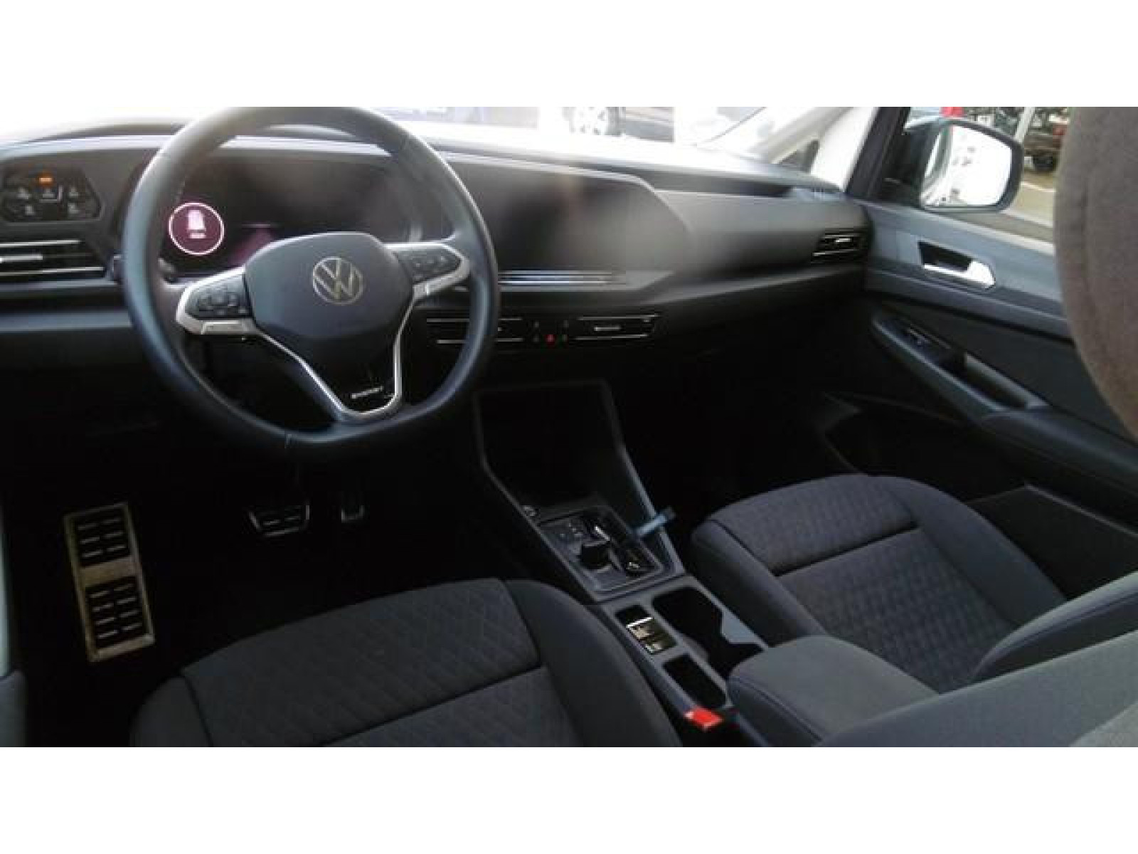 Volkswagen - Caddy_5