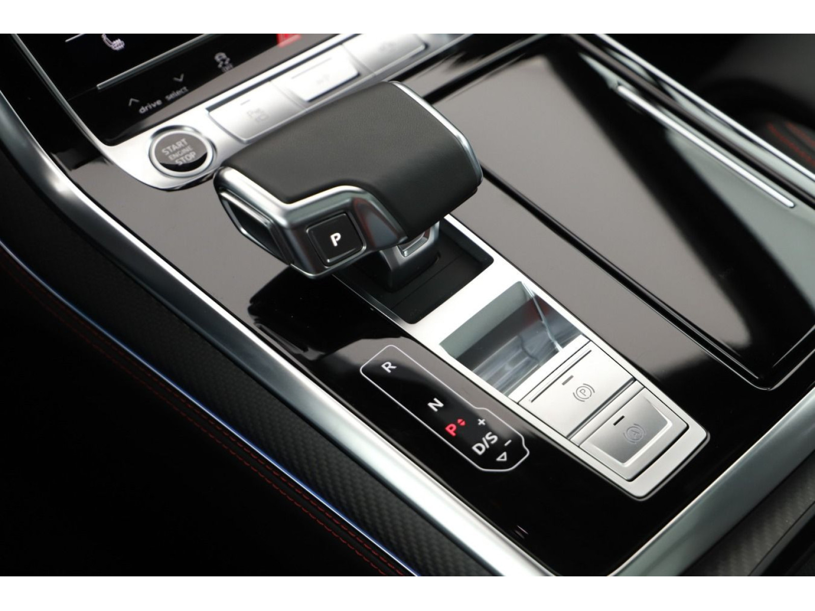 Audi - Q7_18