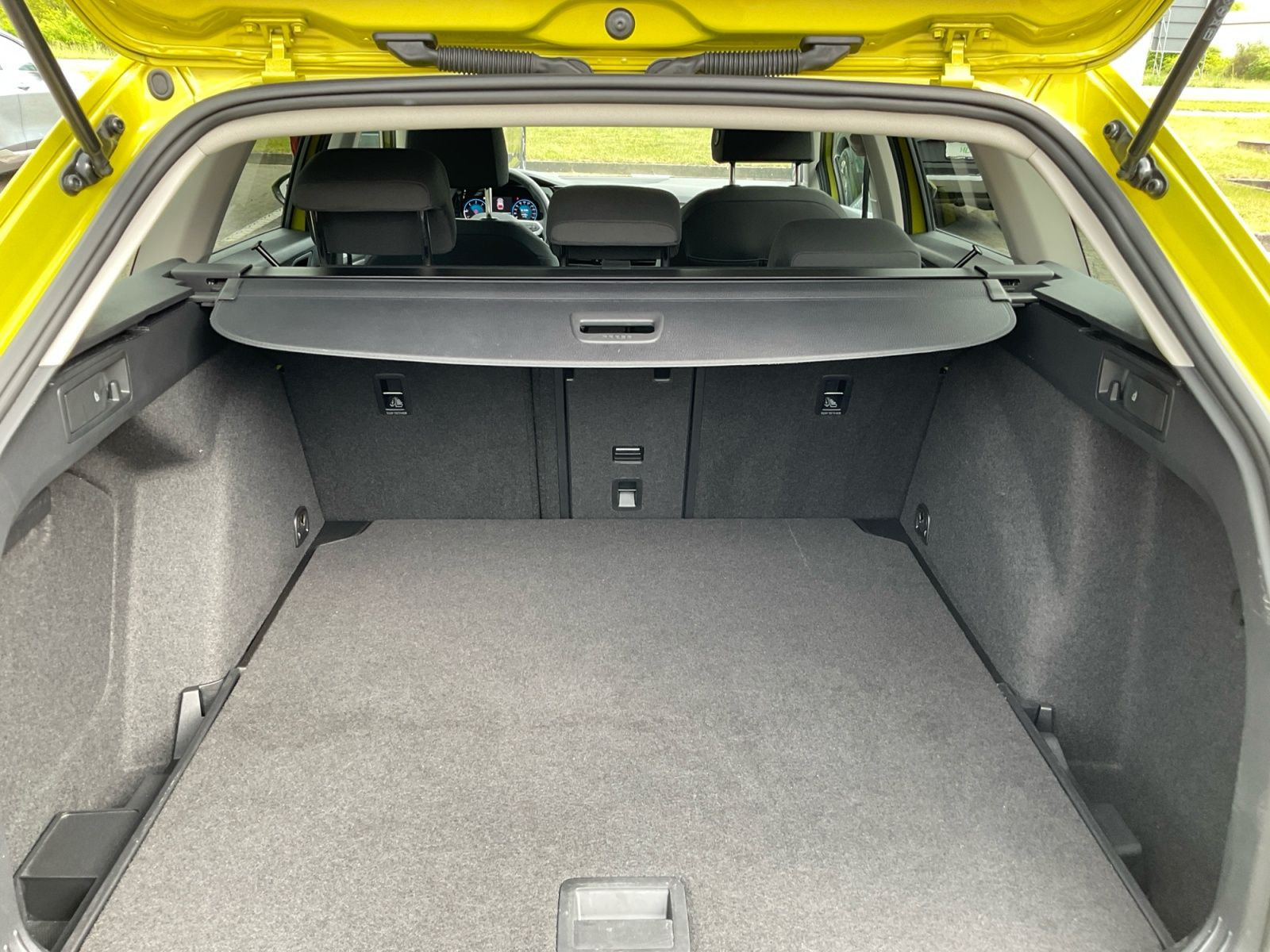 Volkswagen - Golf Variant_16