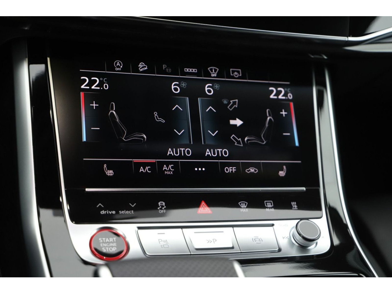 Audi - SQ7_12