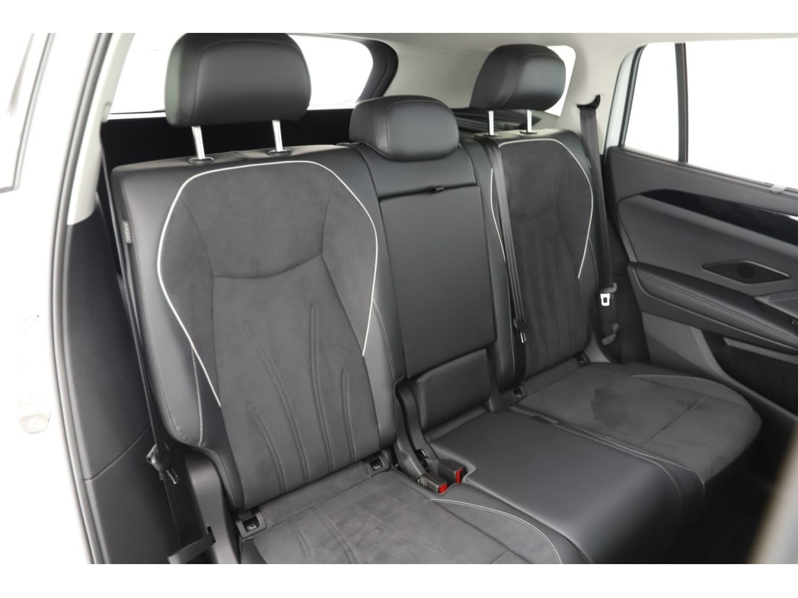 Volkswagen - Tayron_6