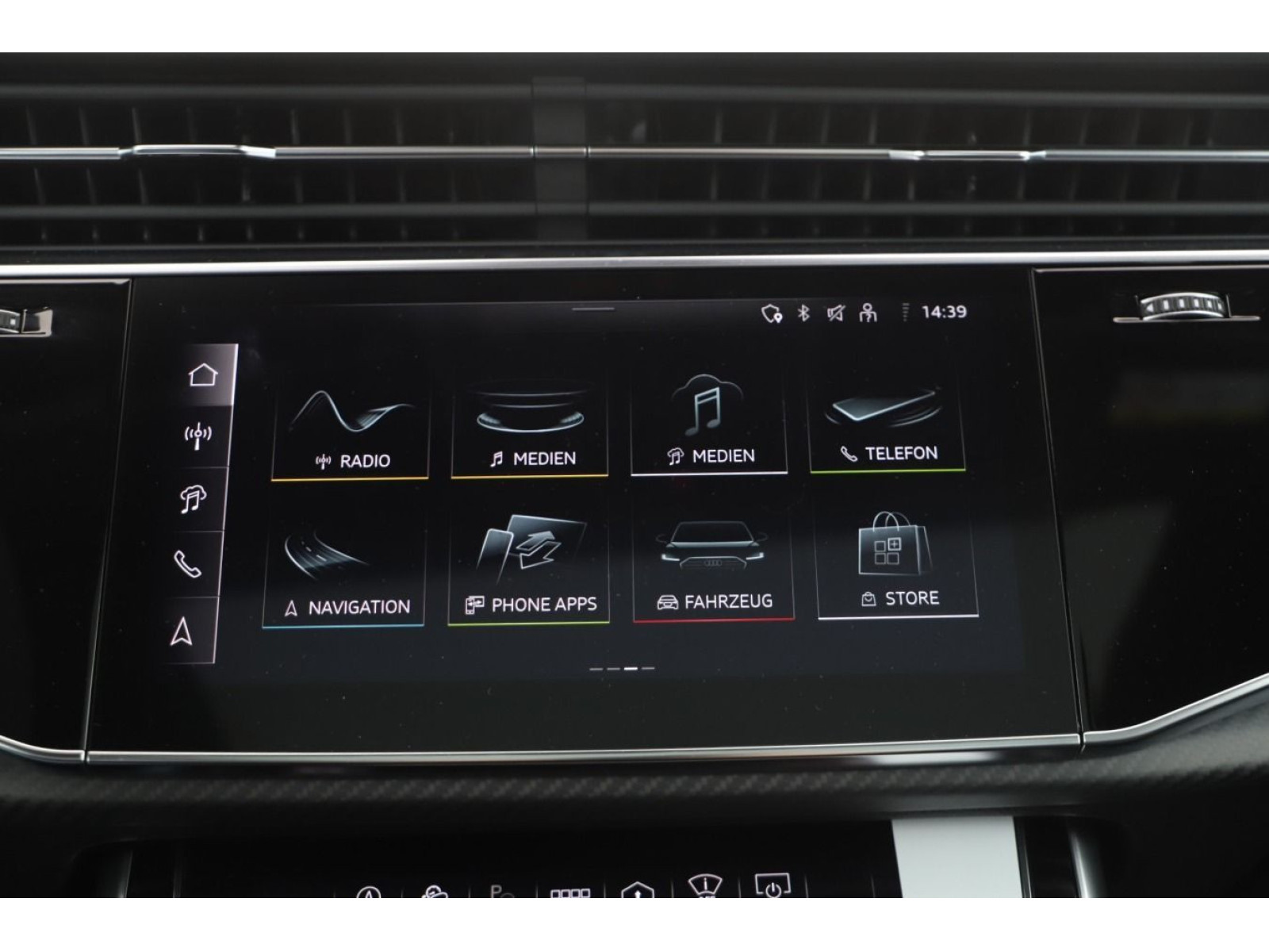 Audi - Q7_14