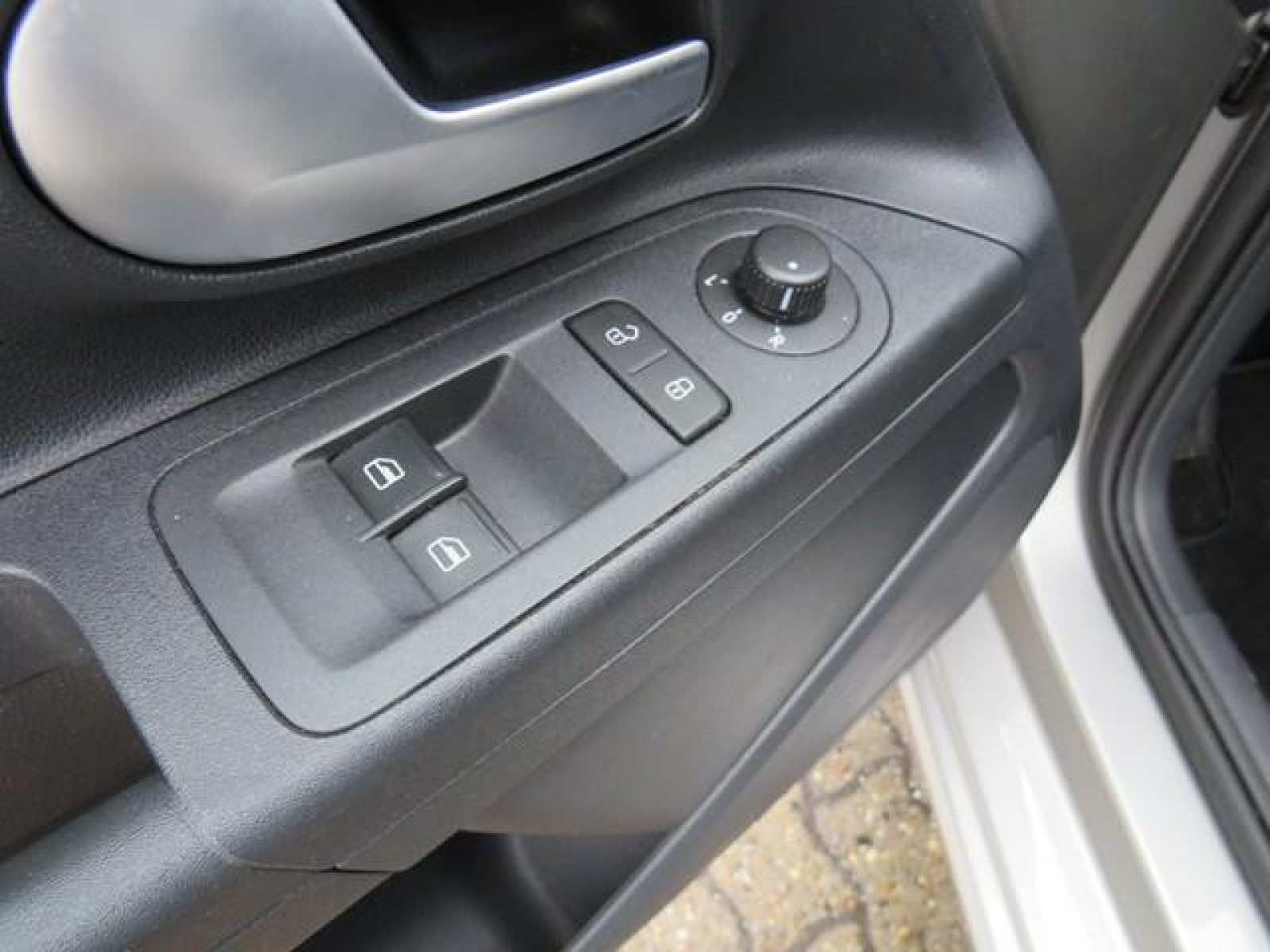 tuerbedienungselemente-innen