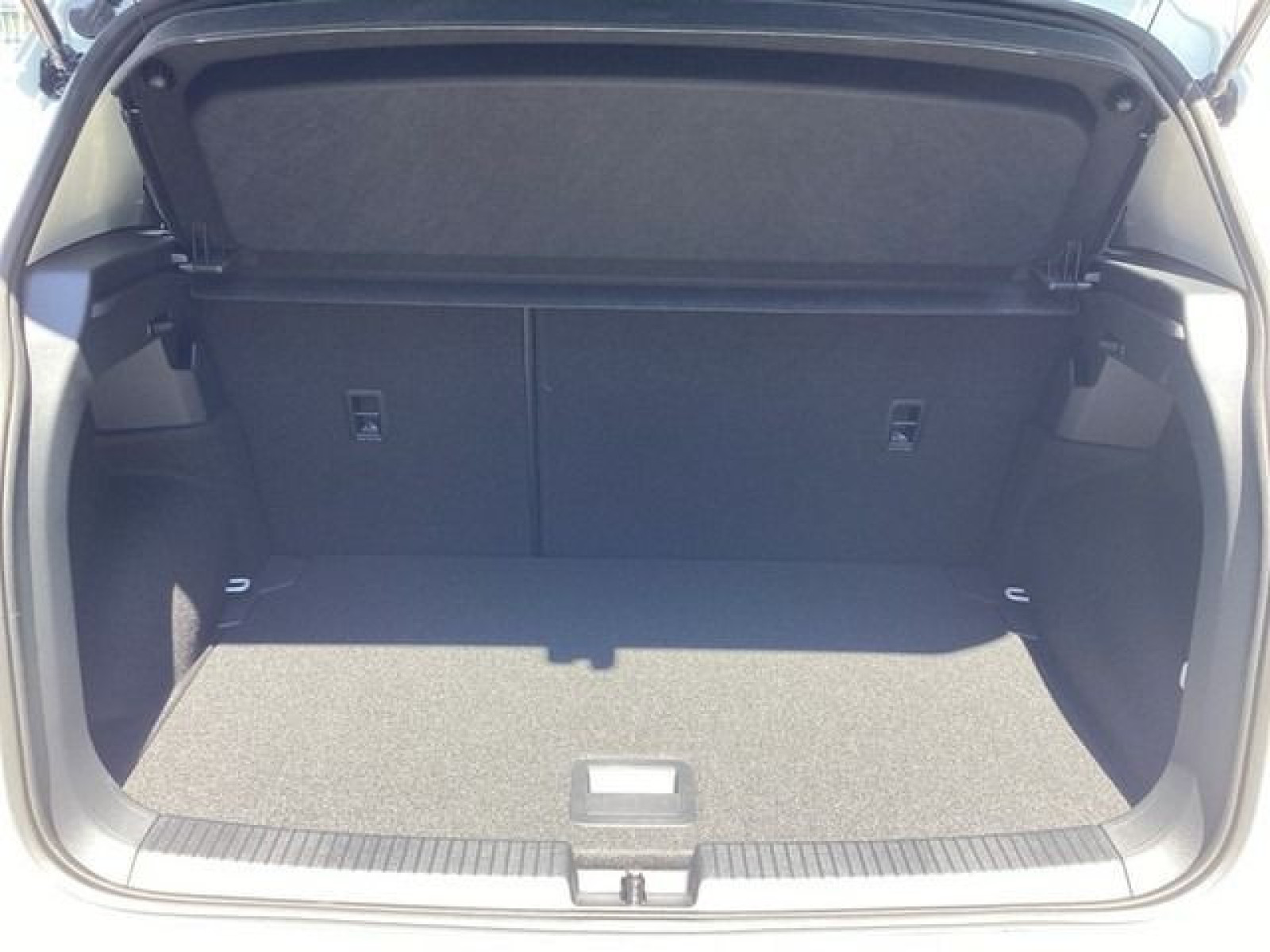 Volkswagen - T-Cross_16