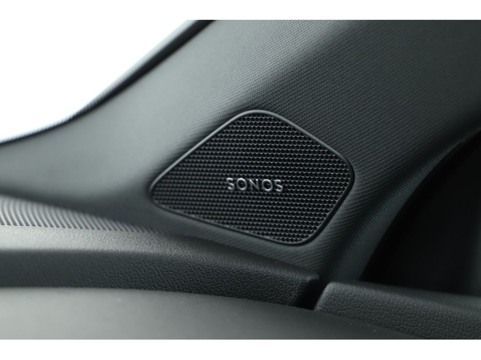 Audi - RS 3 Limousine_11