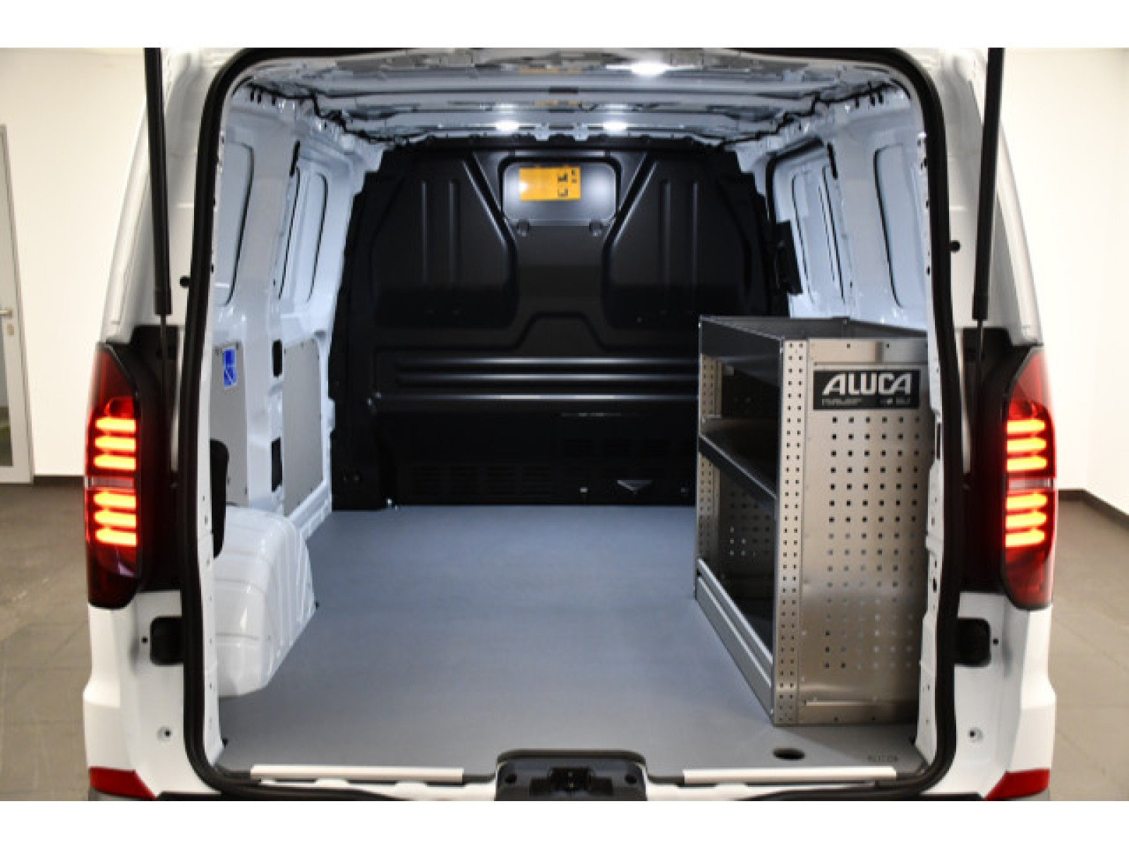 Volkswagen - New Transporter_13