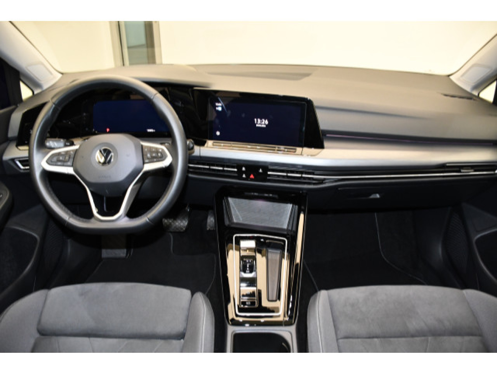 Volkswagen - Golf_5
