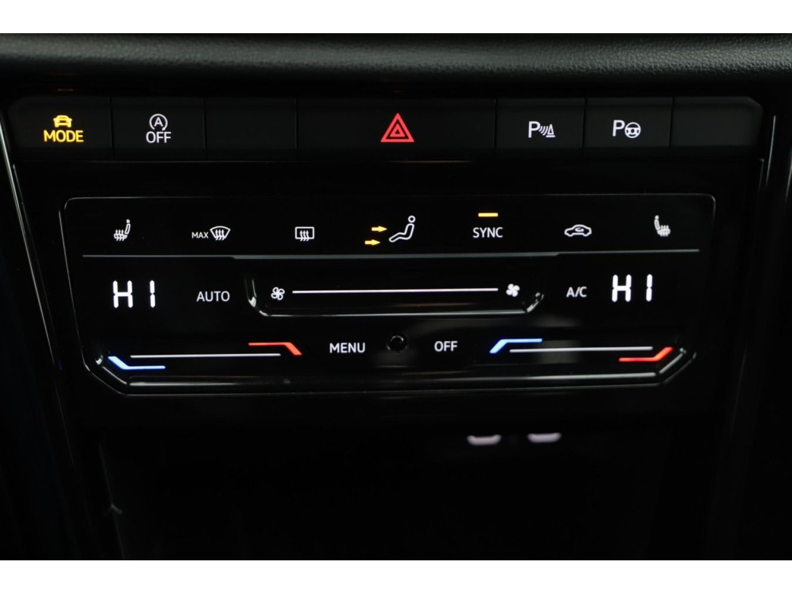 Volkswagen - T-Roc_12