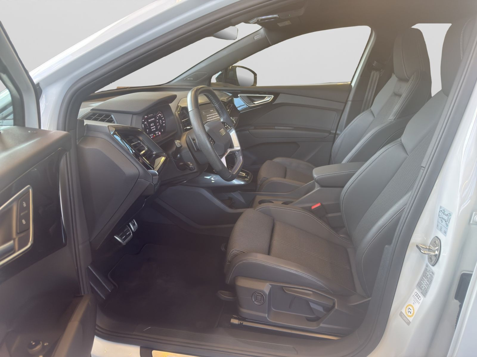 Audi - Q4 e-tron_10