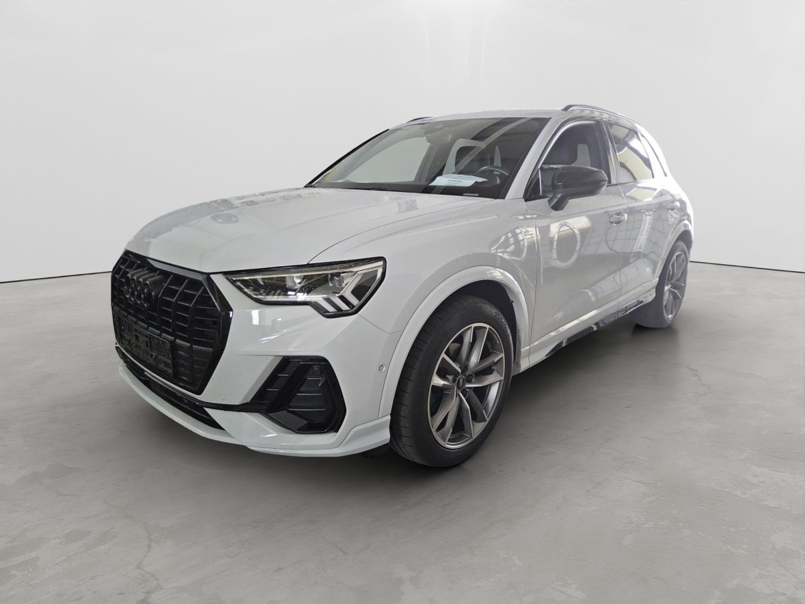 Audi - Q3_2