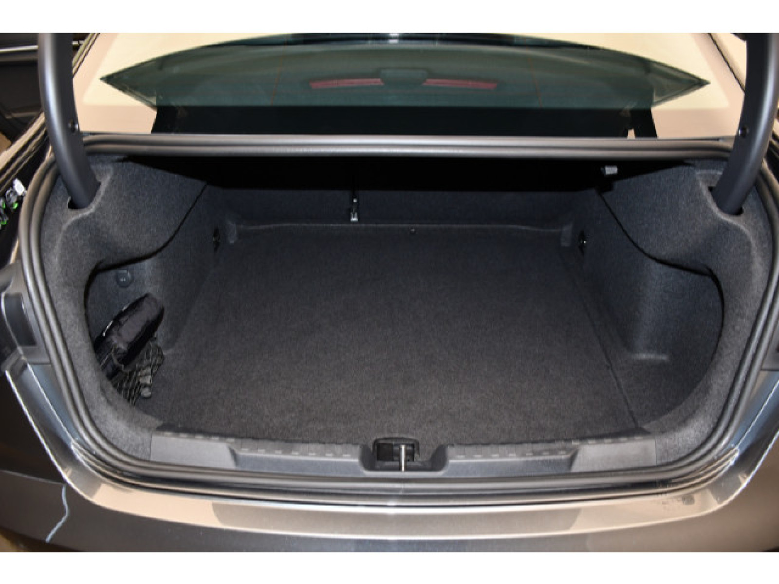 Audi - A3 Limousine_12