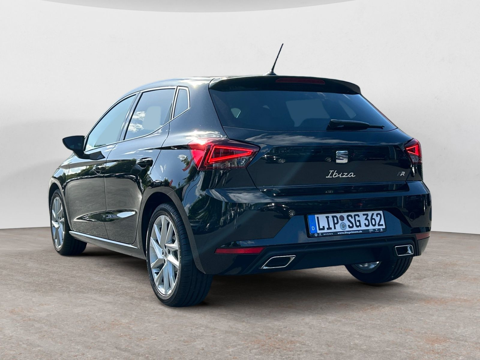 diagonalansicht-hinten-aussen