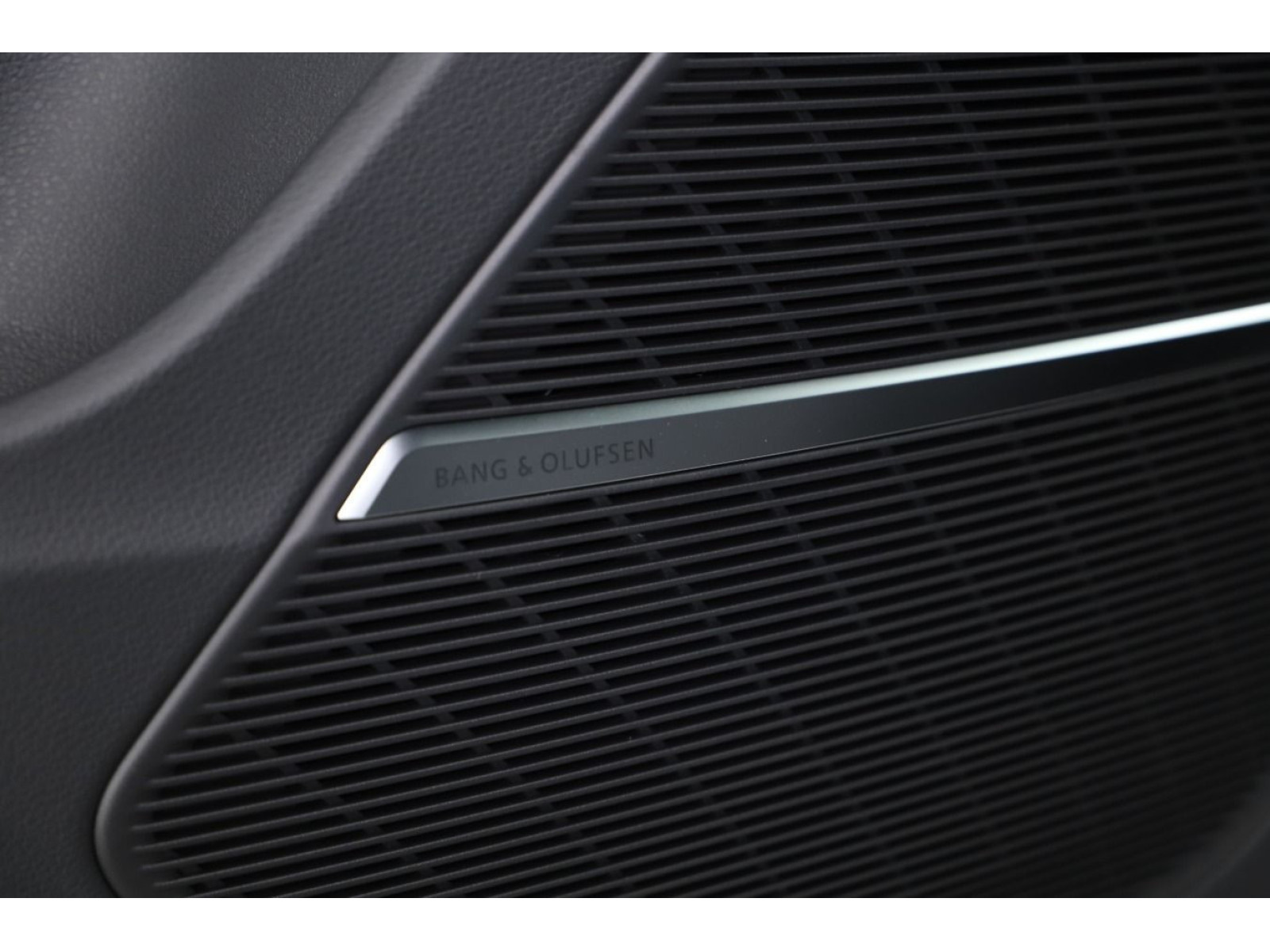 Audi - Q7_9