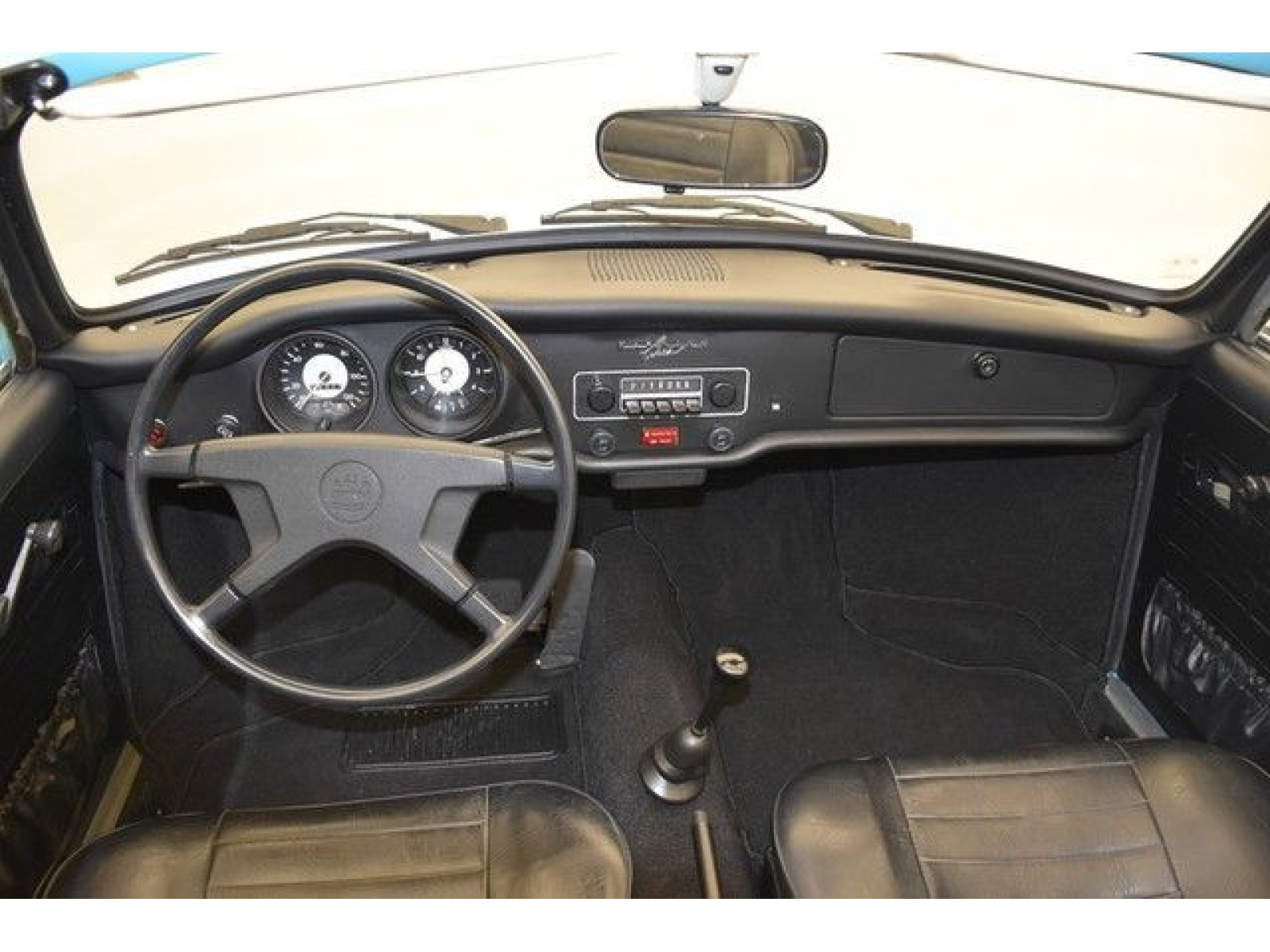 Volkswagen - Karmann Ghia_4