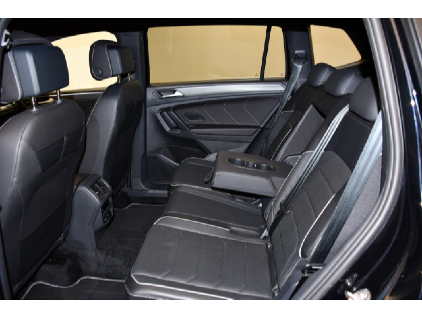 Volkswagen - Tiguan Allspace_11
