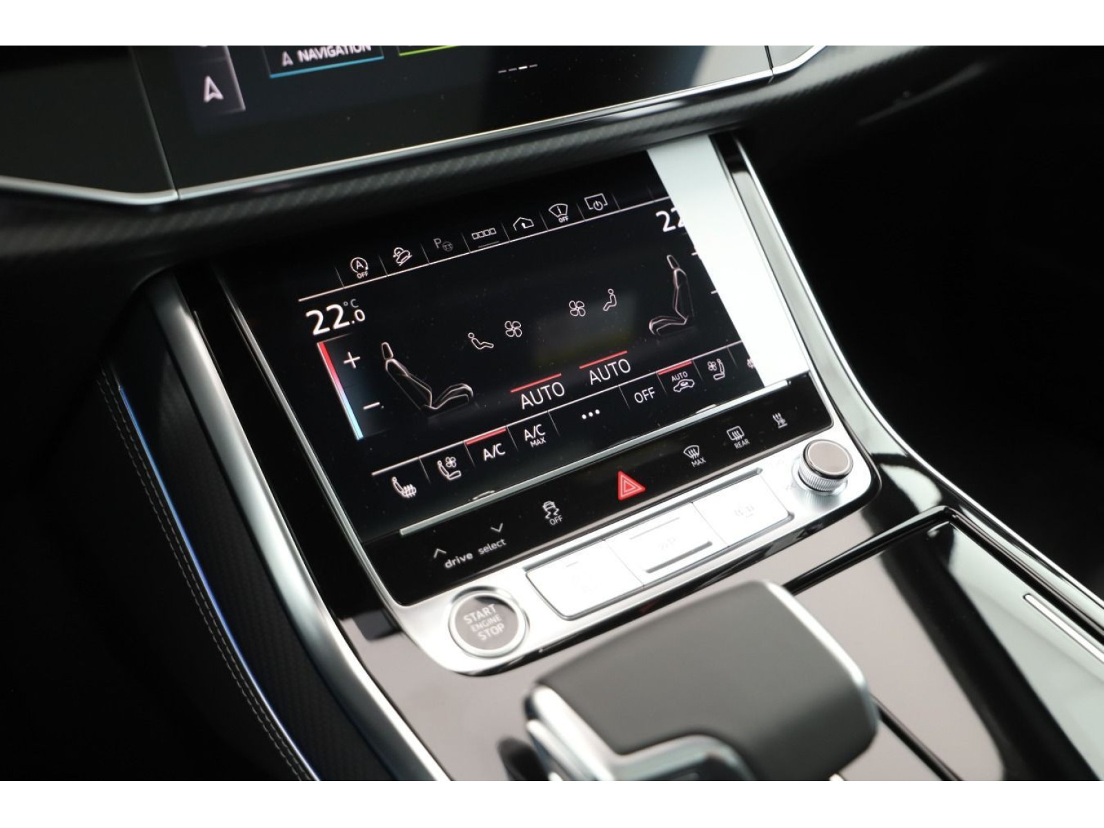 Audi - Q7_15
