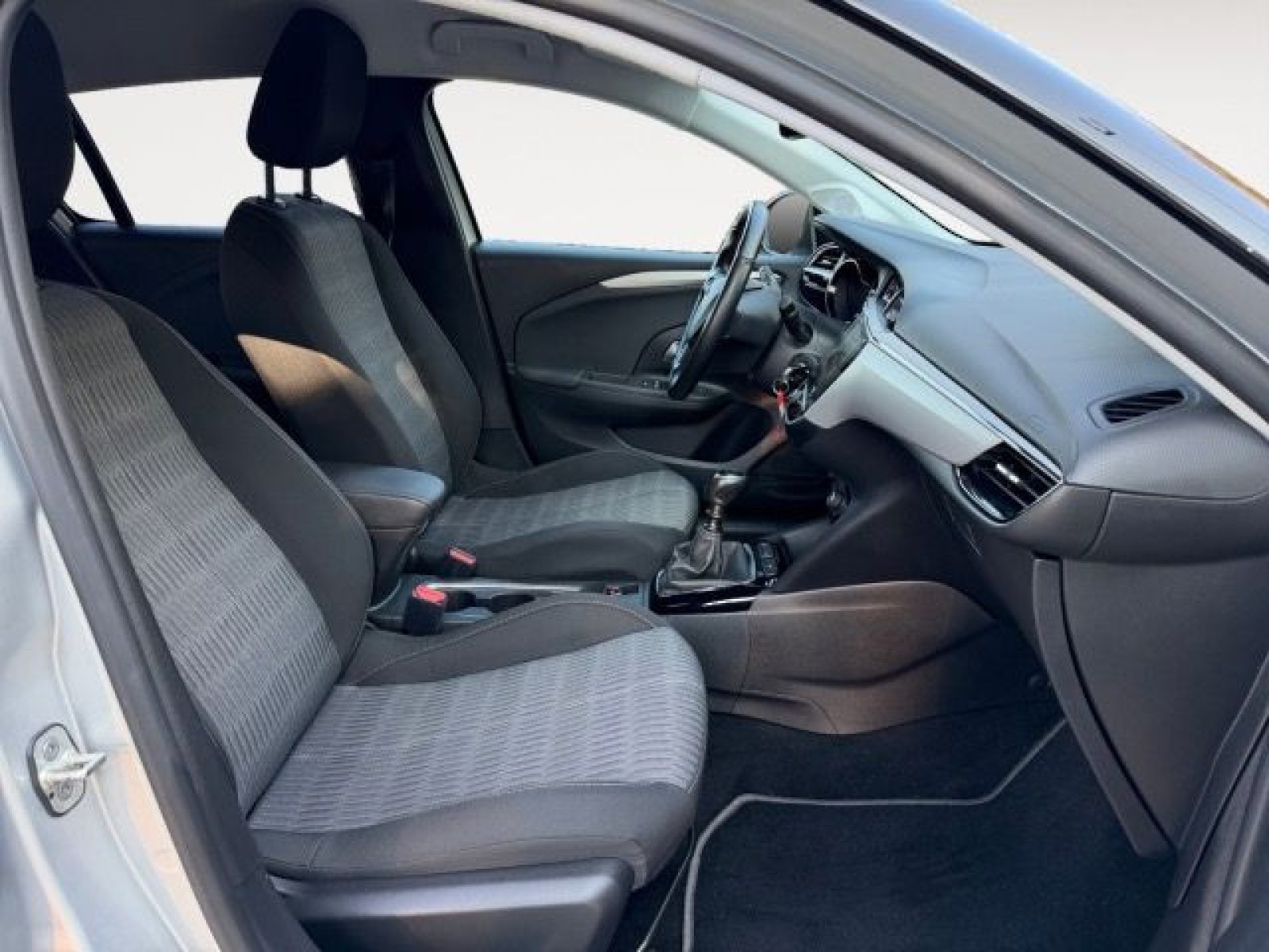 Opel - Corsa_16