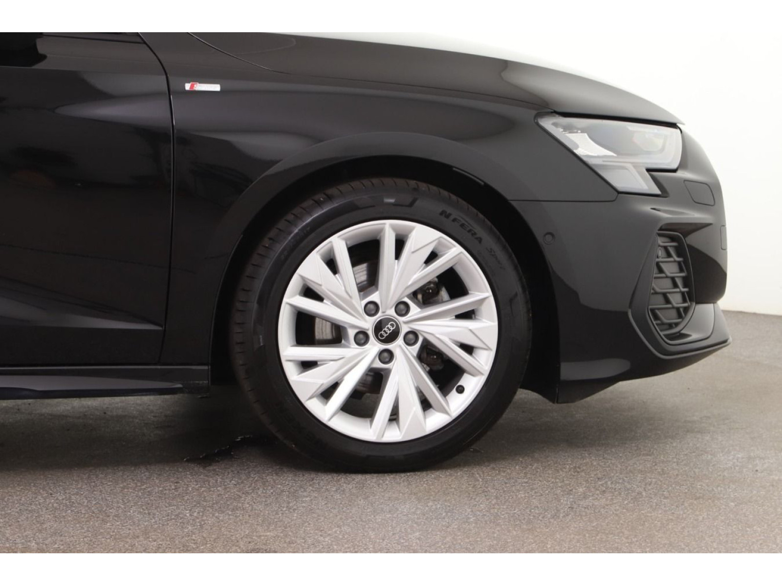 Audi - A3 Limousine_4