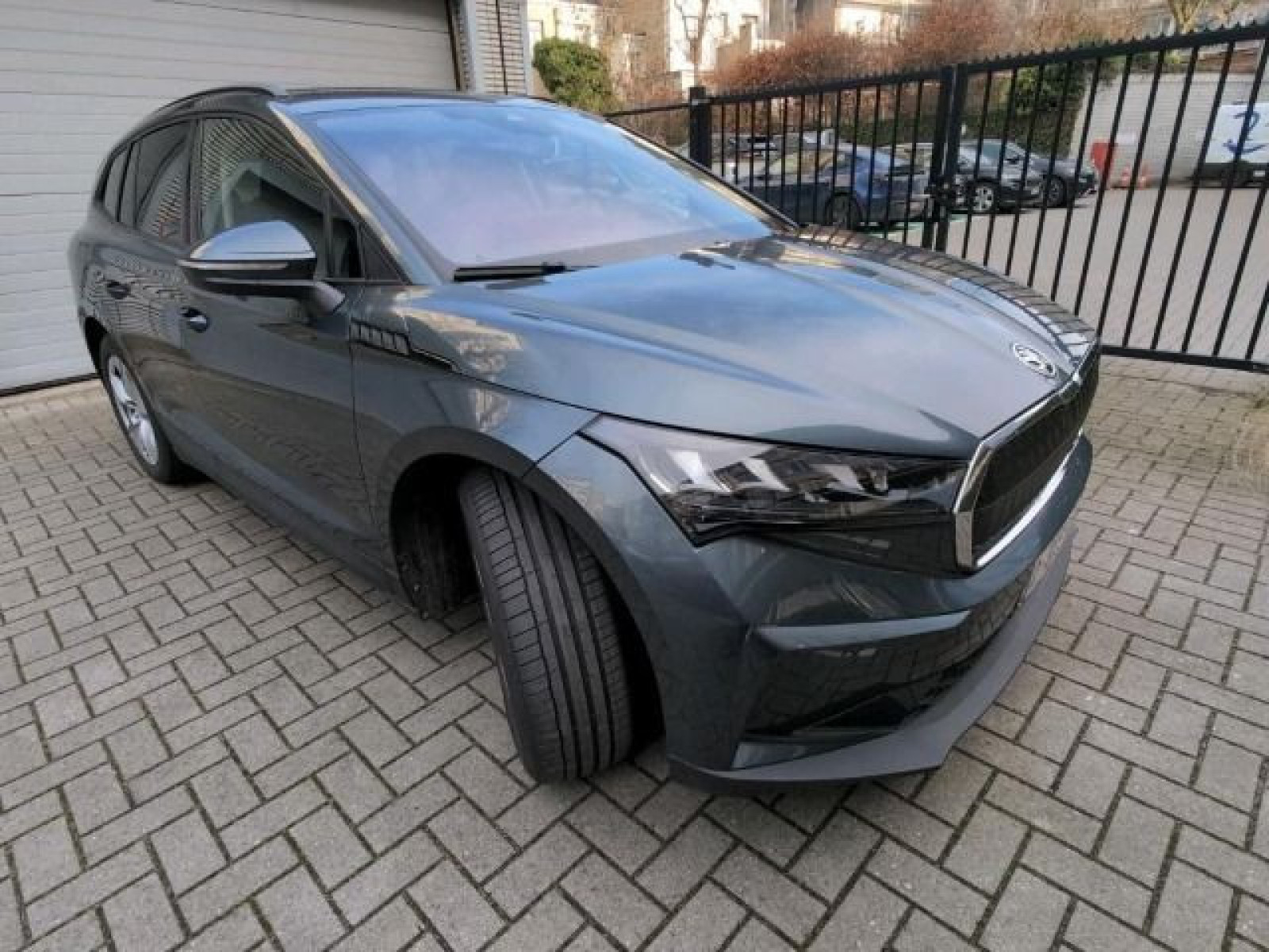 diagonal-frontansicht-aussen