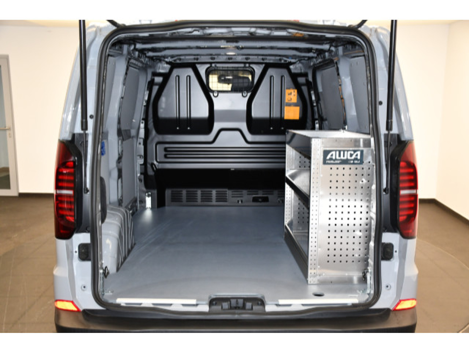 Volkswagen - New Transporter_11