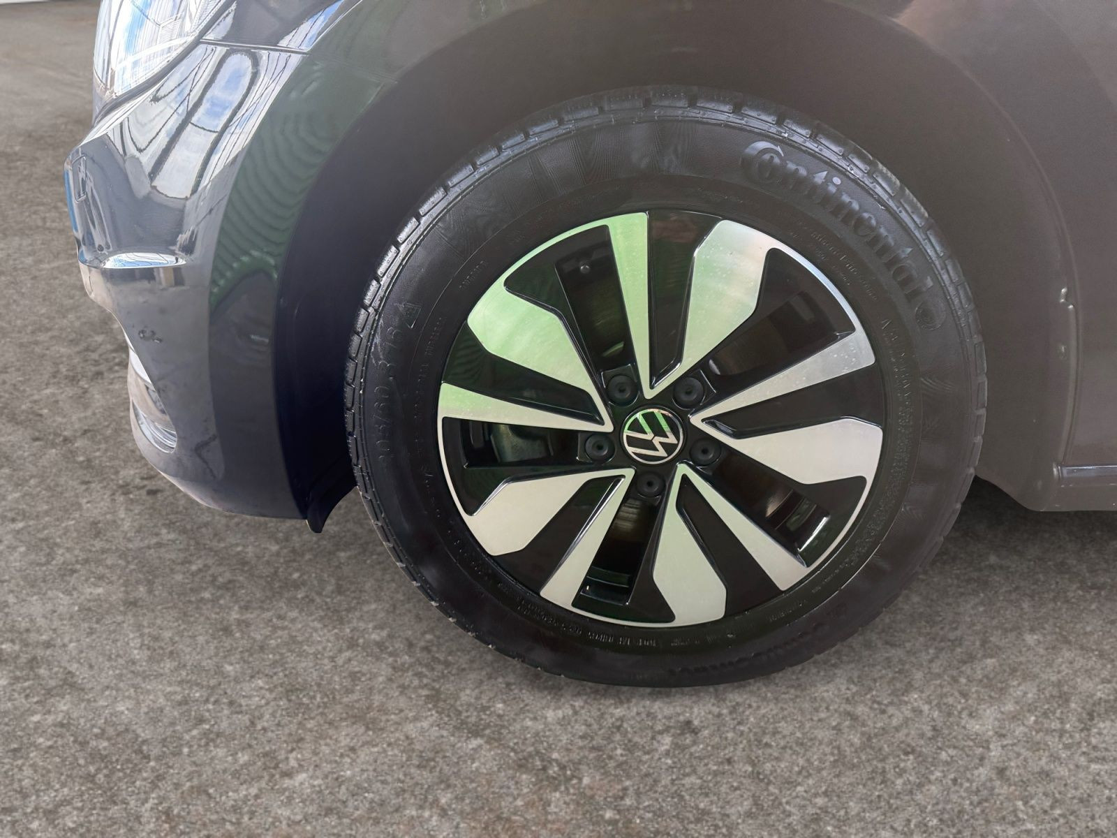 Volkswagen - Touran_15