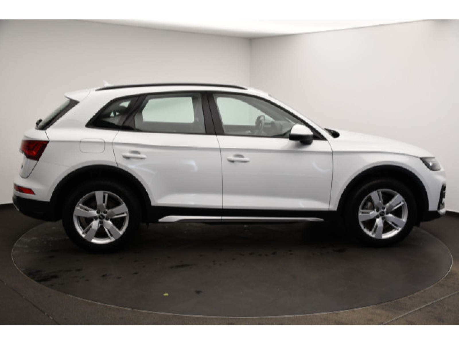 Audi - Q5_17